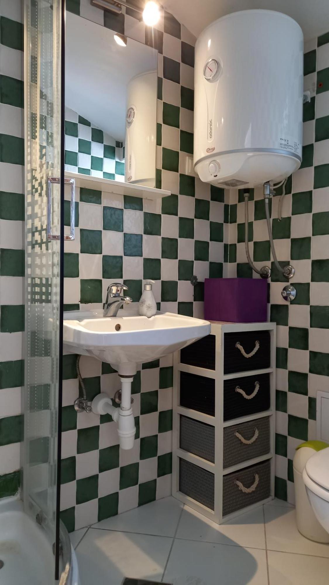 Donda Apartmán *